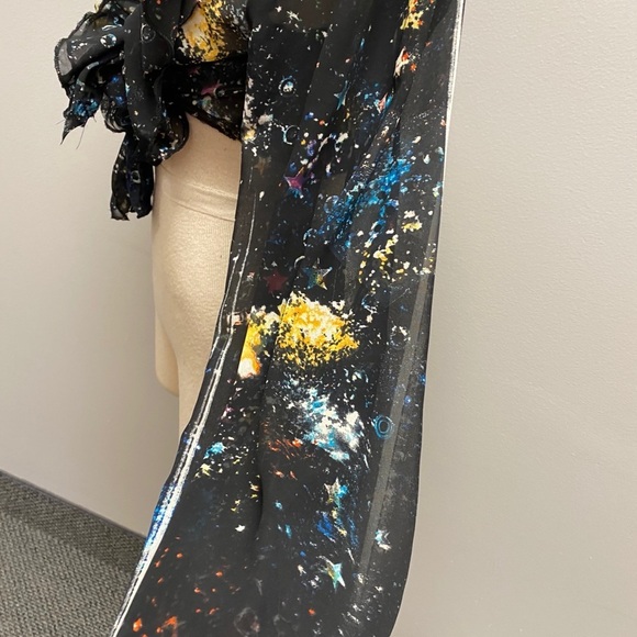 Galaxy print wrap blouse - Picture 6 of 7